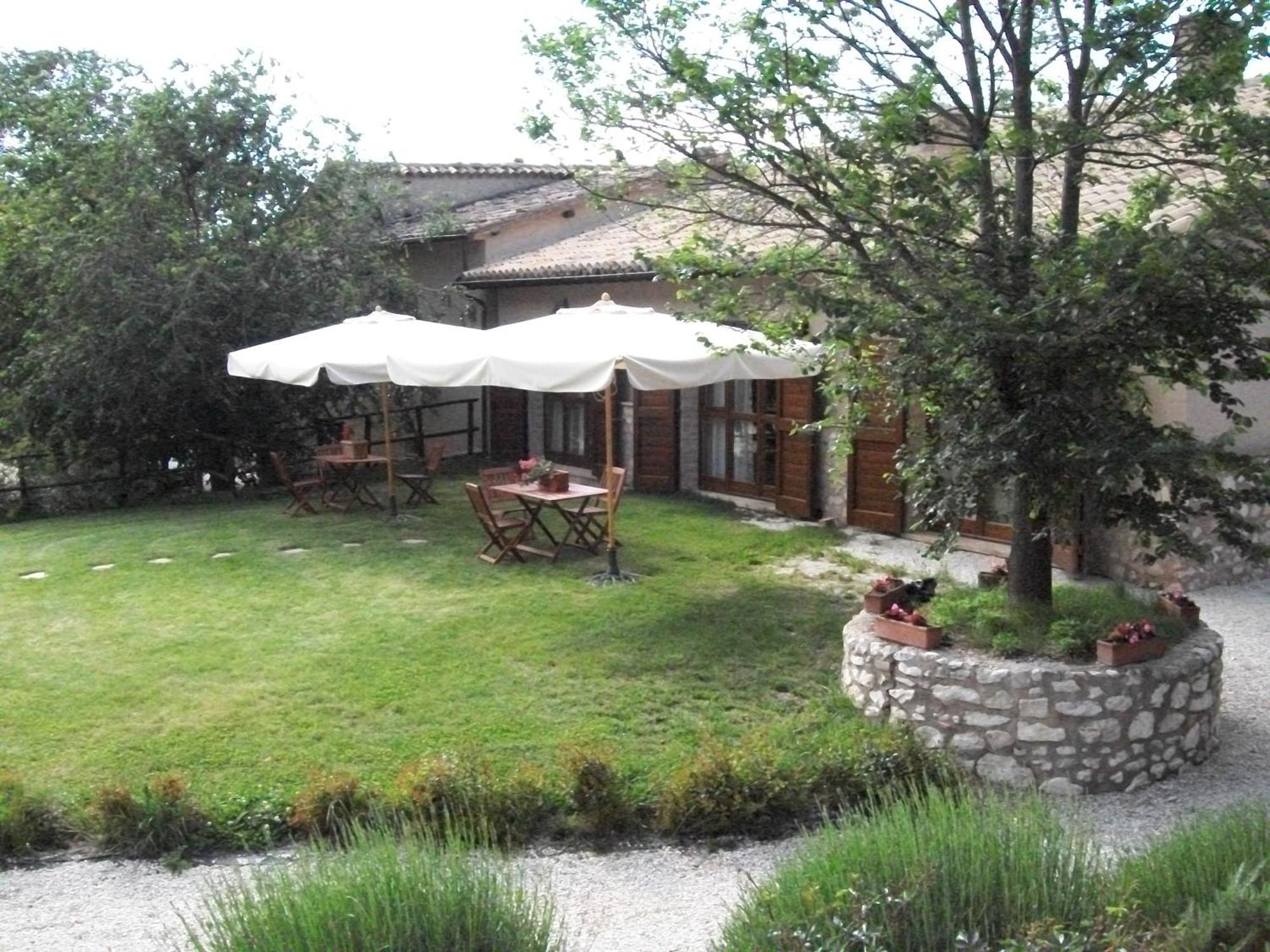 Agriturismo Il Casalino Spoleto Luaran gambar