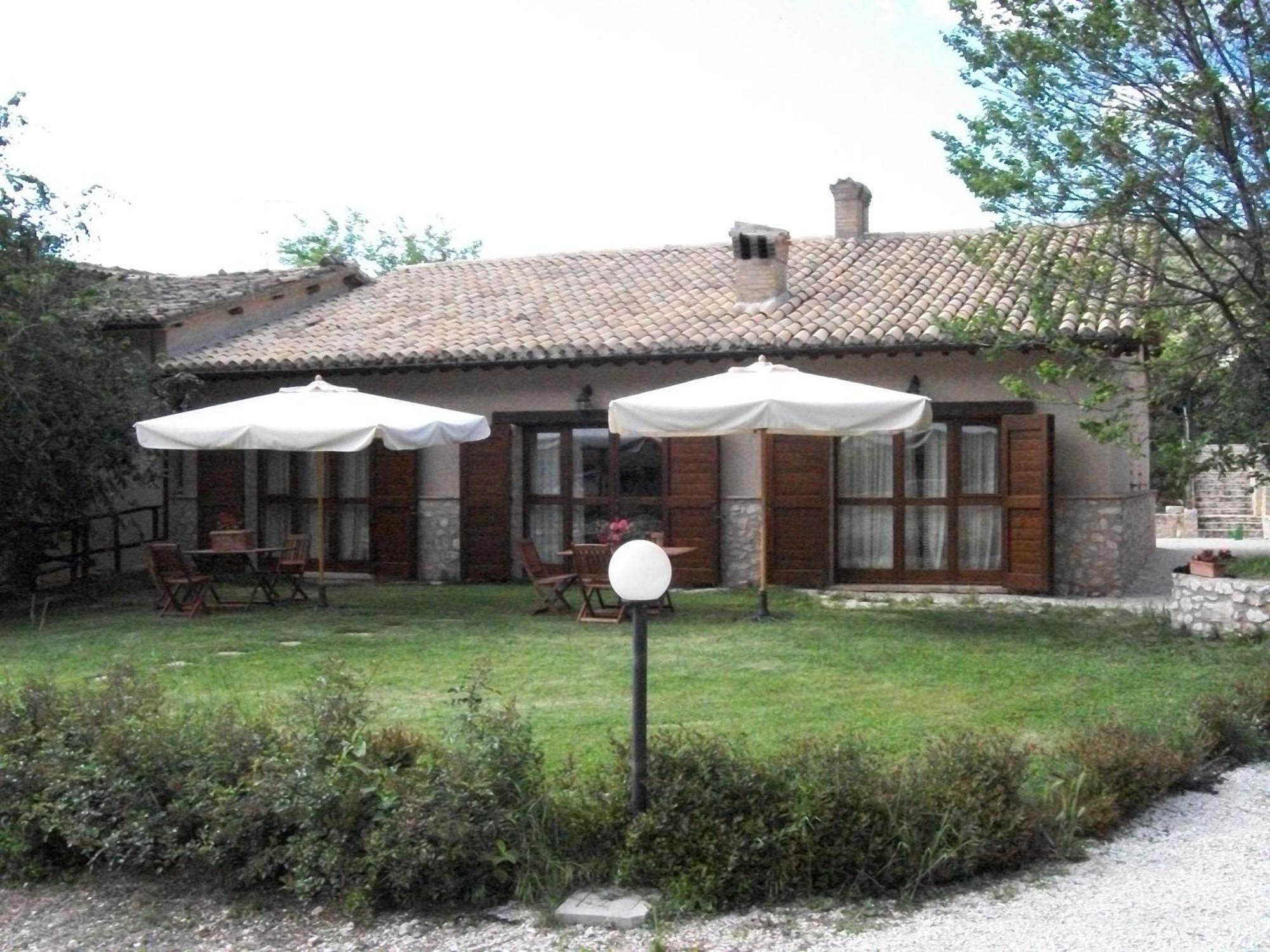 Agriturismo Il Casalino Spoleto Luaran gambar